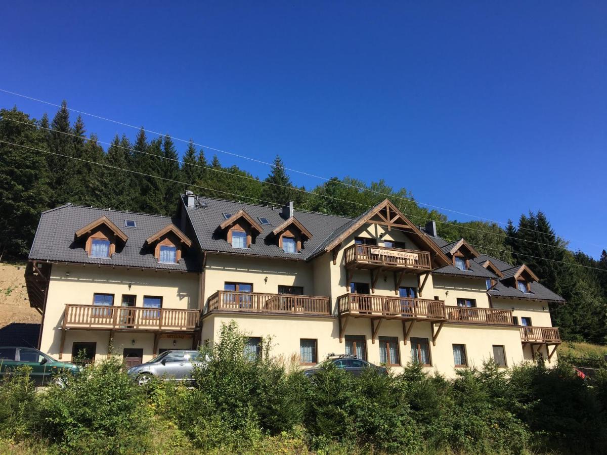シェンナ Zlote Gory - Czarna Gora Bed & Breakfast エクステリア 写真