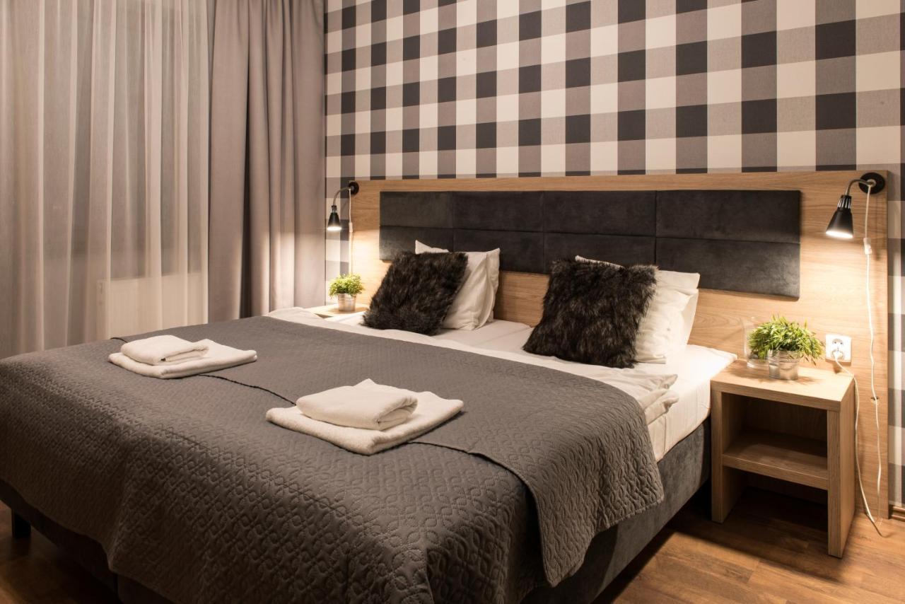 シェンナ Zlote Gory - Czarna Gora Bed & Breakfast エクステリア 写真