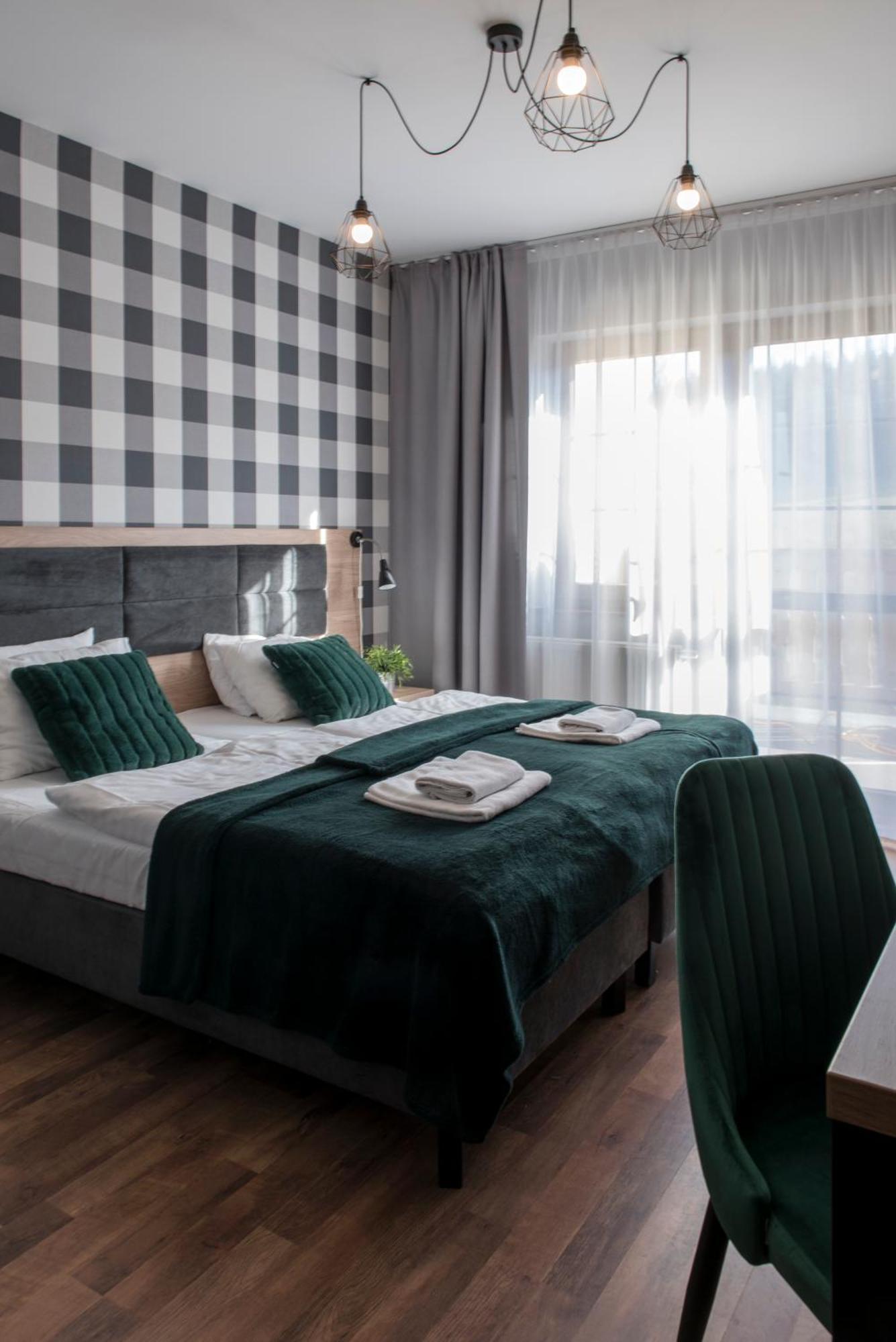 シェンナ Zlote Gory - Czarna Gora Bed & Breakfast エクステリア 写真